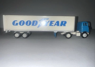 Goodyear Tires 1973 Winross Truck - Image 1 of 4