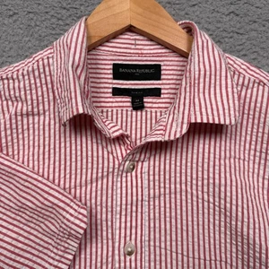 Banana Republic Seersucker Shirt Mens Medium Red Striped Slim Fit Short Sleeve - Picture 1 of 11