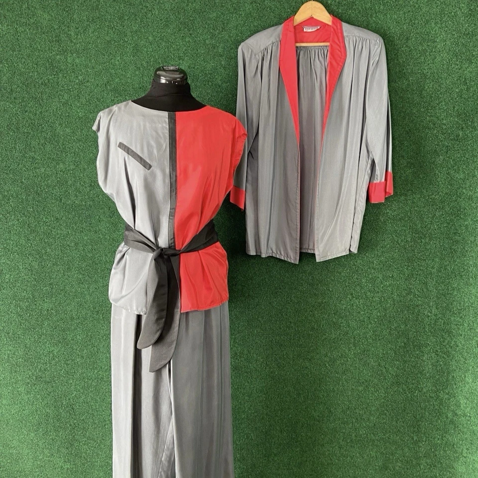 Vintage Betty Barclay 3 Piece Silk Suit Blouse Pants Blazer Modernist Minimalist - Image 1 of 4