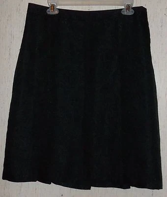 EXCELENTE SAIA FLORAL FEMININA ANTIGA AZUL MARINHO PRETA SOBRE PRETA TAMANHO 10 - Imagem 1 de 3