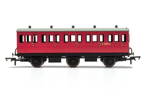 Hornby R40124 OO Gauge BR 6 Wheel Coach 3rd Class Fitted Lights E31070 - Era 4 - Foto 1 di 2
