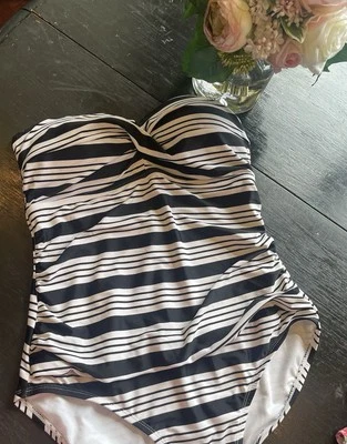 Catalina Women's One Piece Bathing Suit Black & White Striped Lg 12/14 - Image 1 of 4