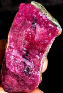 73,6g Museo!! Rubí rojo natural en gema de cristal de zoisita verde Especimen ie1071 - Imagen 1 de 12