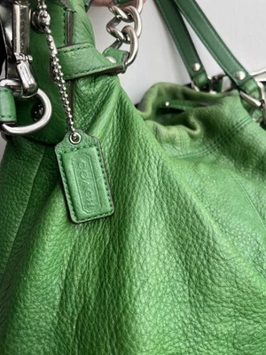 Bolso Hobo Coach E1163-F16618 Brooke Verde 4.5 13 x 13.5 pulgadas Herrajes Plateados  Foto 1 de 4