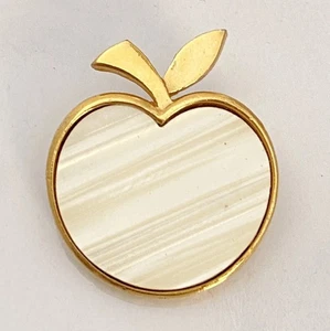 Vintage Crown Trifari - 1” Striped Apple Pin Mother Of Pearl Gold Tone Brooch - Picture 1 of 4