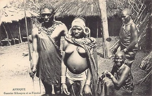 Kenya - Kikuyu warrior and his wife - Publ. unknown - Picture 1 of 2