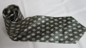 New Murano Neck Tie Green & Cream Geometric 4" x 60" - Picture 1 of 2