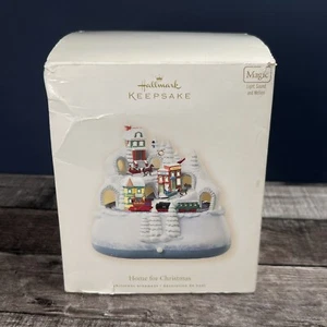 Hallmark Ornament 2008 HOME FOR CHRISTMAS MAGIC Light Sound Motion NEW - Picture 1 of 7