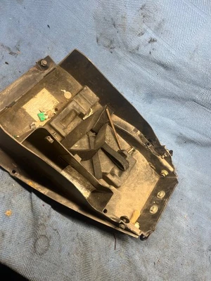 Kawasaki Ninja ZX9R ZX900 2000-2001 OEM guardabarros trasero subchasis cubierta Foto 1 de 3