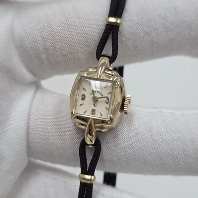Lady Elgin 700 Ladies Cocktail Petite Dress Watch 21 Jewel USA 14k Gold Filled - Image 1 of 4