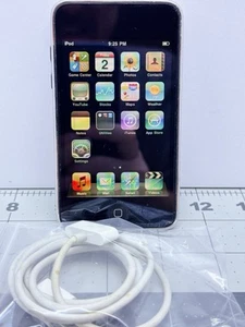 Apple iPod Touch 2nd Gen, 16GB, MB531LL/A - Picture 1 of 6