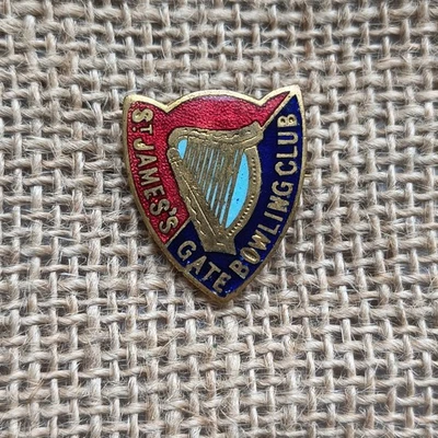VINTAGE St James's Gate Guinness Brewery Bowling Club Enamel Pin Badge Dublin - Image 1 of 3