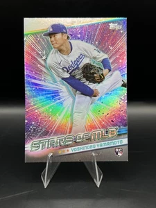 2024 Topps Serie 2 - Estrellas de MLB Yoshinobu Yamamoto #SMLB-57 (RC) Dodgers  - Imagen 1 de 2