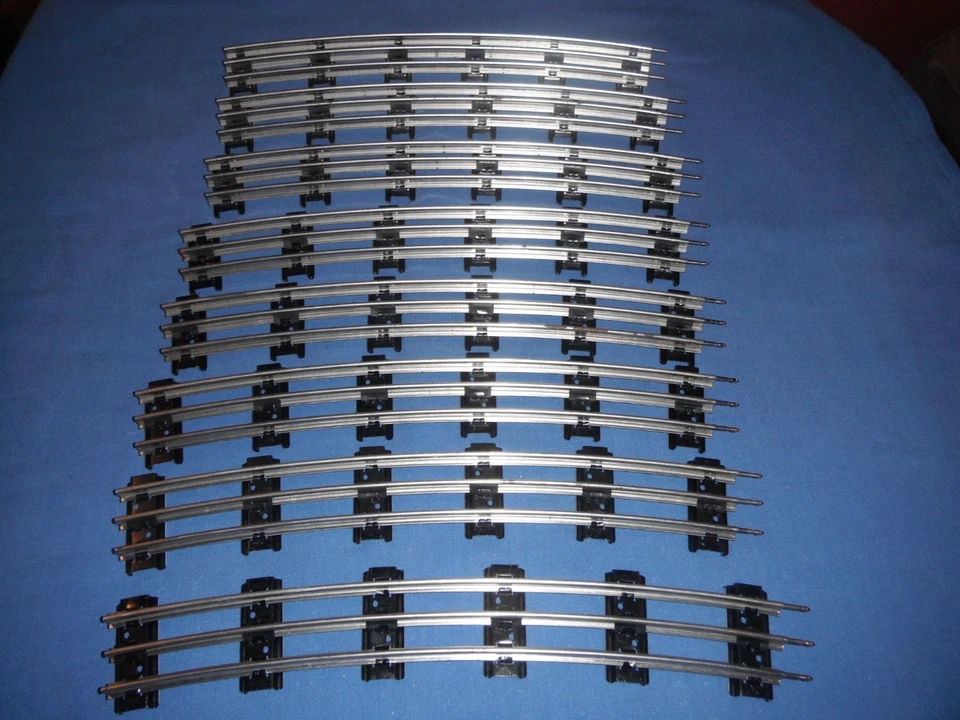 Lionel O Gauge 072 Tubular Curve Track Sections- Lot Of 8 Pieces  NEW OLD STOCK - Image 1 of 1