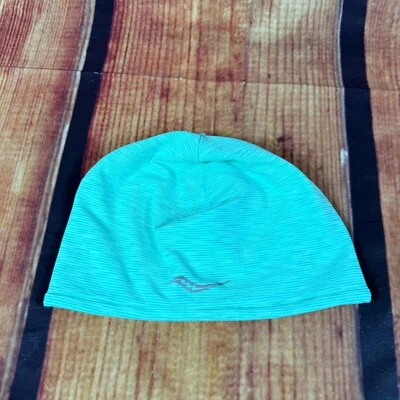 Gorro Saucony Reversible Verde Solsticio Correr Calavera Gorra Ligero Elástico Foto 1 de 4