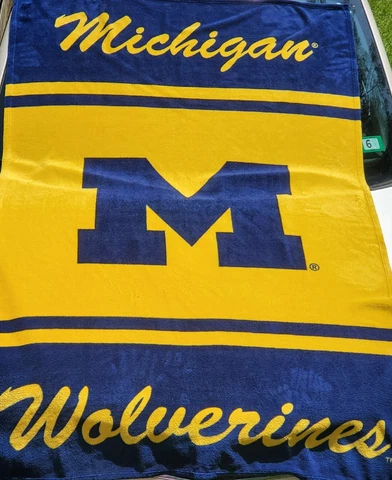 Vintage University of Michigan Stadium Blanket Wolverines Gold Blue HTF Rare Cover