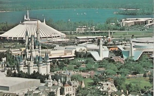 C1970s Walt Disney World, Magic Kingdom Many Worlds In One 1119 - Picture 1 of 2
