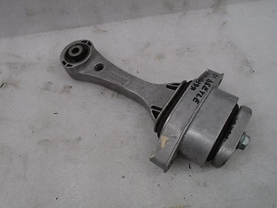 1999-2005 Volkswagen Beetle Lower Engine Motor Transmission Mount OEM DK702111 - Image 1 of 4