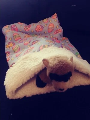 Saco de dormir hurón - coloridos huevos de Pascua 11" x 16" suave forrado de sherpa Foto 1 de 4