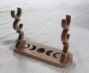 HEXENSCHATULLE exklusiver MAGICKAL Holz STABSTÄNDER neu/verpackt - Mondphasen-Design - Bild 1 von 6