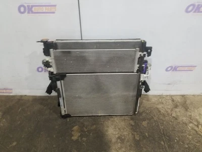 22 2022 NISSAN FRONTIER 3.8L COOLING SYSTEM RADIATOR FAN AC CONDENSER  Foto 1 de 4