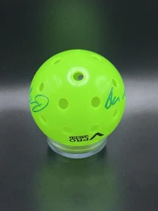 Ben Johns & Anna Leigh Waters Signed Vulcan VPro Flight Pickleball Beckett COA - Picture 1 of 5