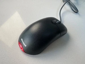 Microsoft X802382 three button wheel mouse optical USB, black, working, retro - Photo 1/3