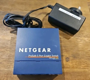 Netgear ProSafe 5 Port Gigabit Desktop Switch - GS105 - Photo 1/4