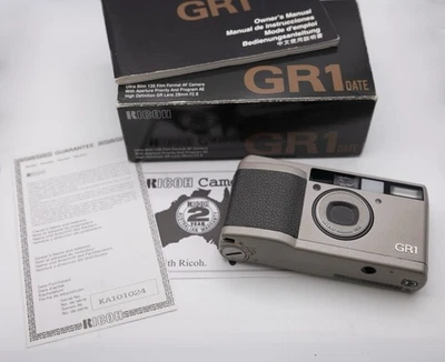 Câmera de Filme 35mm Excepcionalmente Perfeita - Ricoh GR1 Silver Point & Shoot Do Japão - Imagem 1 de 4