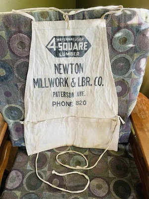 Delantal de madera vintage Weyerhaeuser 4 cuadrados años 1930-40 Newton Millwork y LBR. CO. Foto 1 de 4
