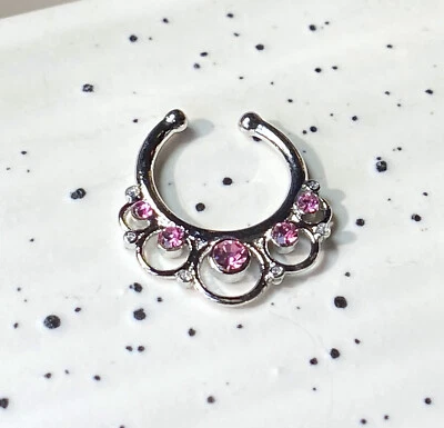 1 pieza Colgante de tabique redondo floral no perforante Clip-On Anillo de nariz falso Joyería corporal Foto 1 de 4