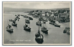 Fischereiflotte Boote KEUCHTKÜSTE QC Quebec Vintage Postkarte - Bild 1 von 2