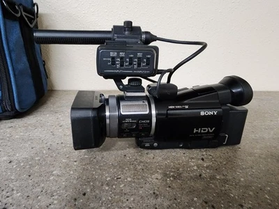 Sony HVR-A1U Digital HD Video Camera Recorder - Image 1 of 4