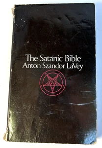 The Satanic Bible - Anton Szandor Lavey Avon 1969 - Picture 1 of 9