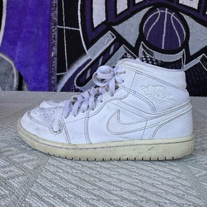 Size 7.5 - Nike Air Jordan 1 Mid Triple White 554724-130 mens - Picture 1 of 7