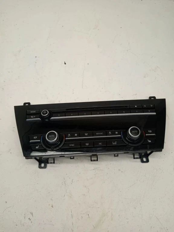 BMW M6 2017 Climate control unit module 6824219 YOU31457 - Image 1 of 3