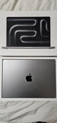 Macbook Pro 2023 M3 14" Schermo Rotto Ram 8+512GB SSD - Immagine 1 di 4