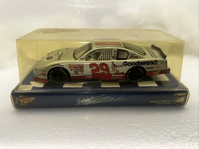 Coche diecast Winners Circle 2002 1:24 Kevin Harvick #29 Taz Goodwrench Nascar nuevo Foto 1 de 4