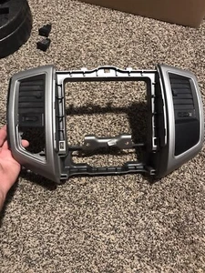 2005-2011 Toyota Tacoma Radio Control Dash Center Panel w/ Air Vents AC - Picture 1 of 7