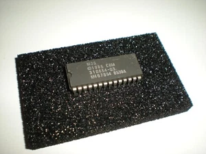 MOS 310654-03 chip for Commodore 1571 disk drive. Nice. Possibly new. - Picture 1 of 3