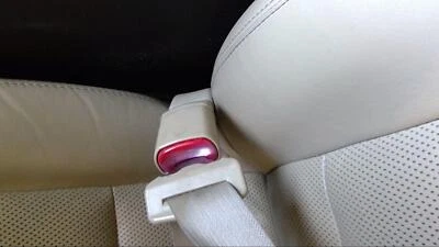 Used Front Left Seat Belt Front fits: 2008 Ford Taurus bucket seat driver buckle Foto 1 de 4