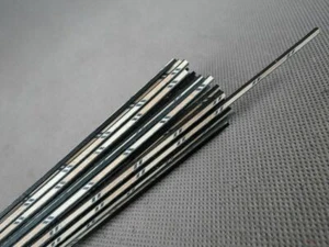 40STRIP LUTHIER FIGURED PURFLING C-79,Measures2.5mm x 1.5mm thick x 880mm long - Picture 1 of 1