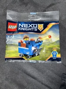 LEGO NEXO KNIGHTS: Robin's Mini Fortrex (30372) - Bild 1 von 1