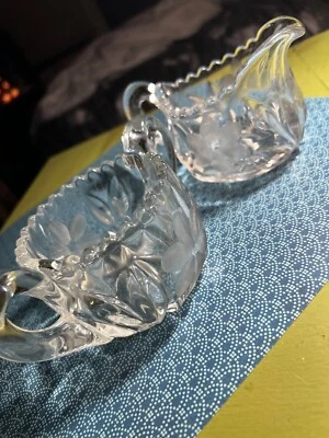 Juego de azúcar crema vintage borde diente de sierra corte pesado cristal molinete estrella floral  Foto 1 de 4