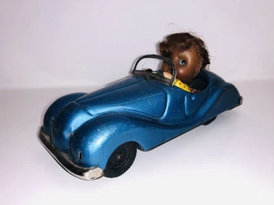 Tin Plate Vintage Car With Doll No Brand Looks Old Good Condition - Image 1 of 4