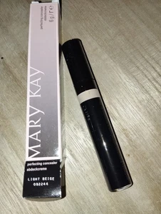 Perfecting Concealer Abdeckcreme Light Beige Wert 25 € - Bild 1 von 2