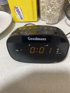 Goodmans Digital Alarm Clock And Radio orange display working with snooze button - Picture 1 of 3