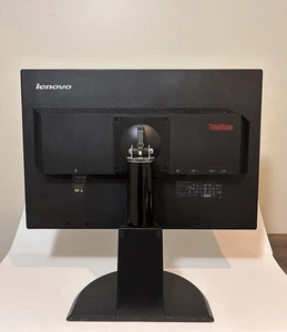 Lenovo ThinkVision LT2252pwD 22'' Monitor 1680x1050 VGA DVI DP schwarz getestet - Bild 1 von 9