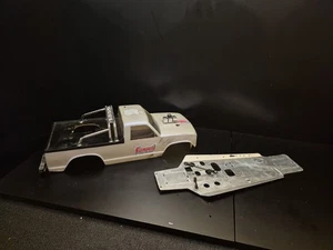 KYOSHO USA 1 NITRO 1/8 BODY AN CHASSIS VINTAGE ORIGINAL 90S RC REMOTE CONTROL - Picture 1 of 8