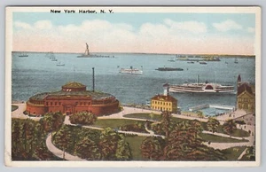 Aquarium in Battery Park and New York Harbor New York City New York Postcard - Picture 1 of 2